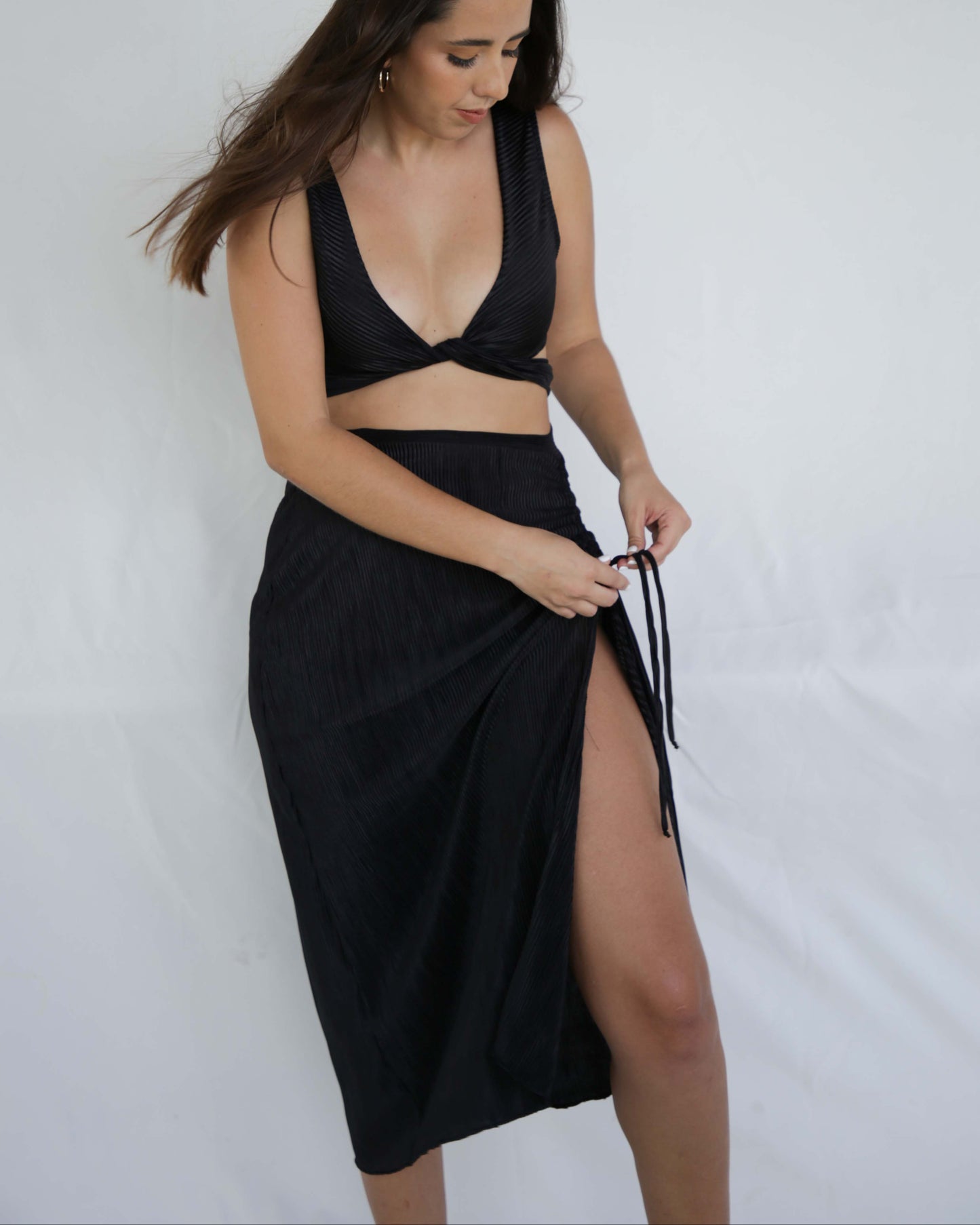 Ribbed Midi Skirt with Side Slit